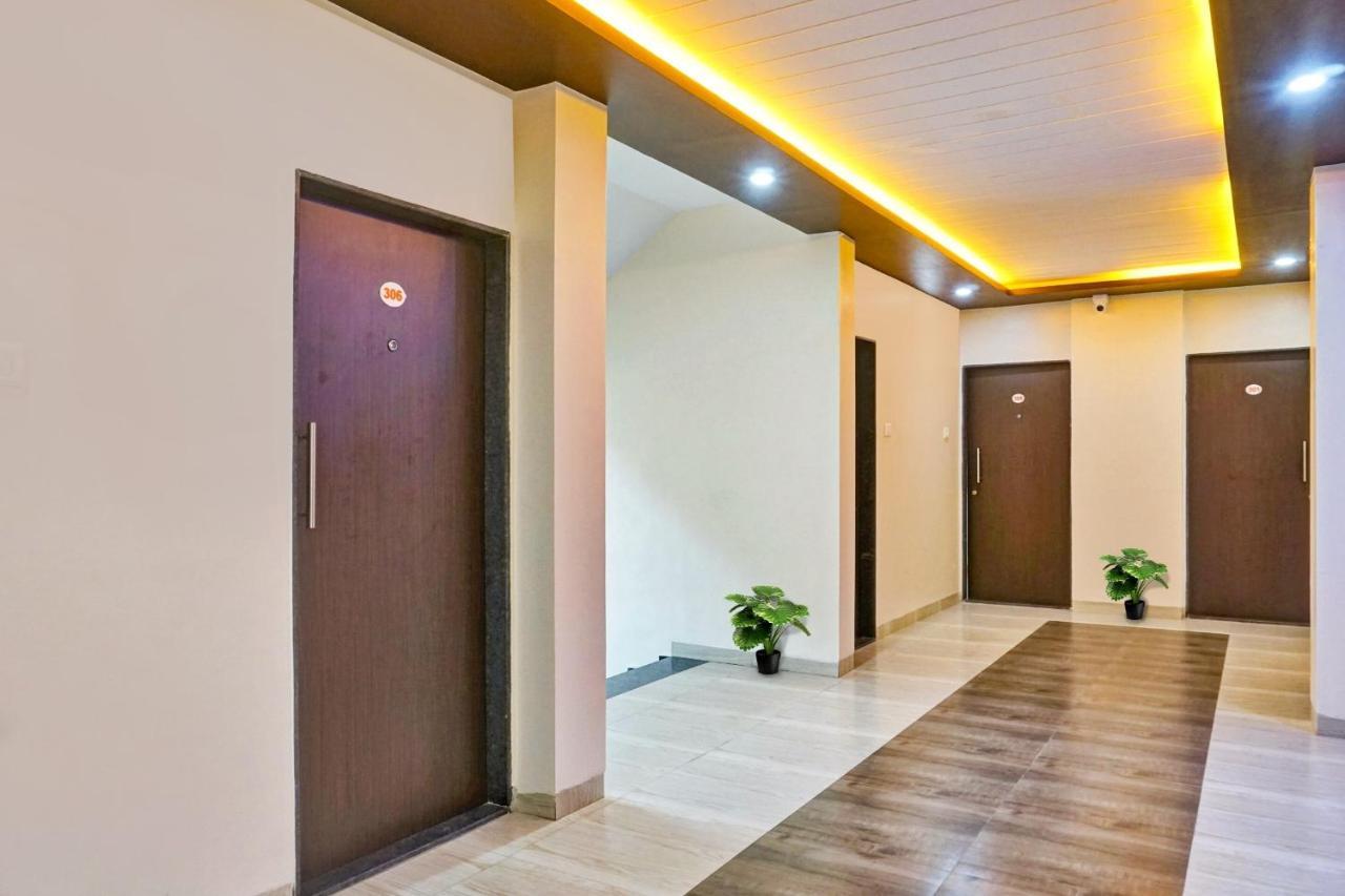 Super Collection O Eon Inn Near Pune Airport Kharadi Eksteriør billede