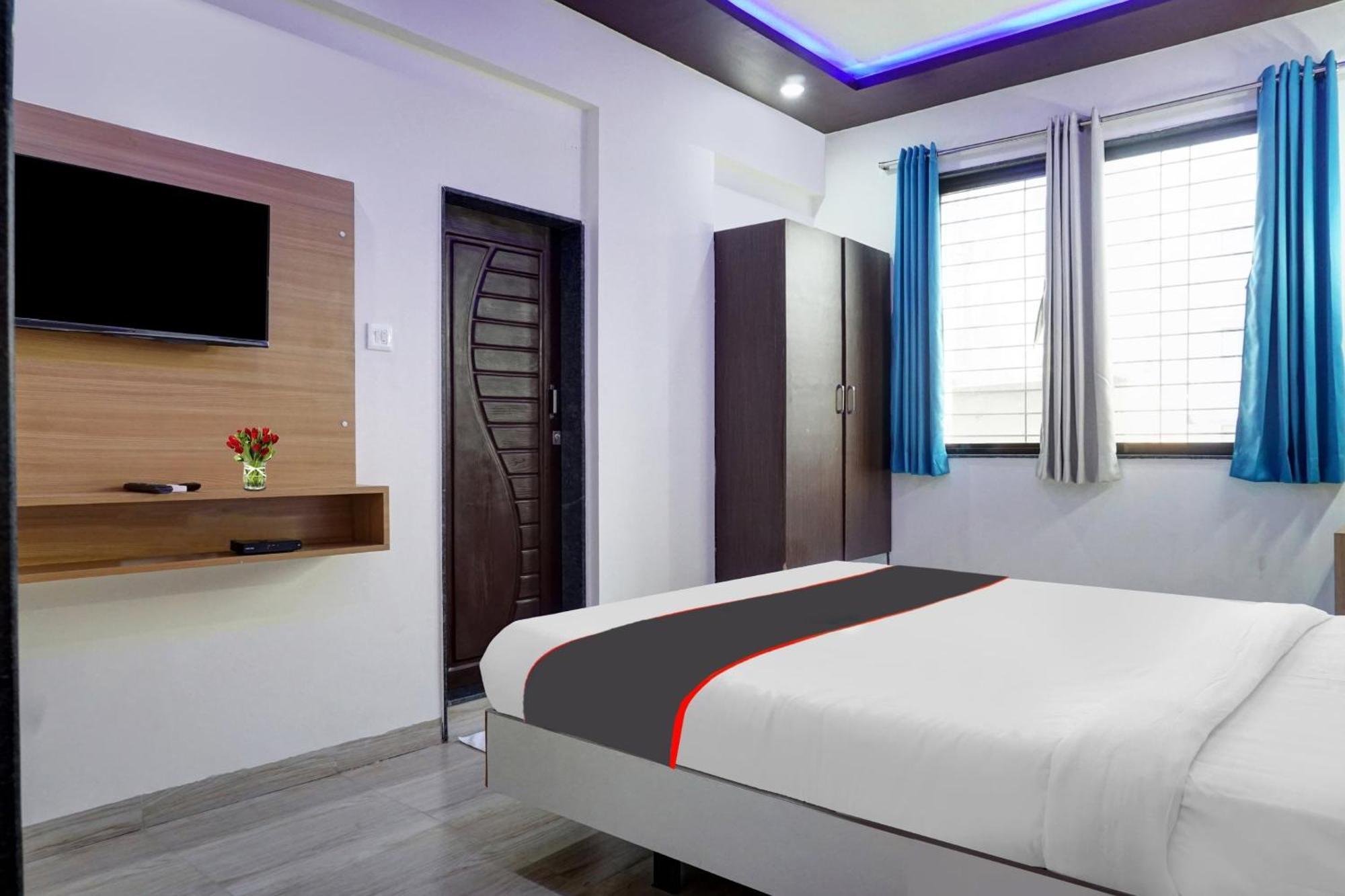 Super Collection O Eon Inn Near Pune Airport Kharadi Eksteriør billede